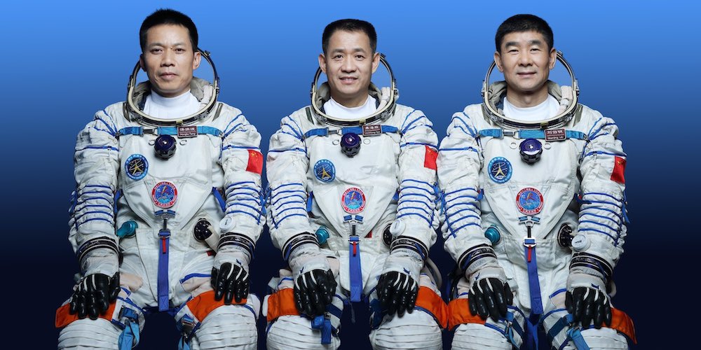 De Shenzhou-12 bemanning. 