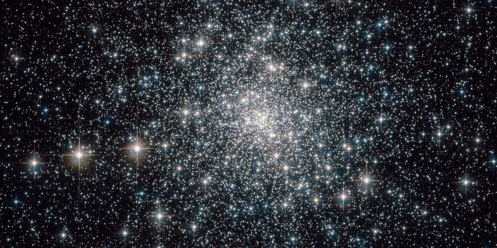 De bolvormige sterrenhoop M 30