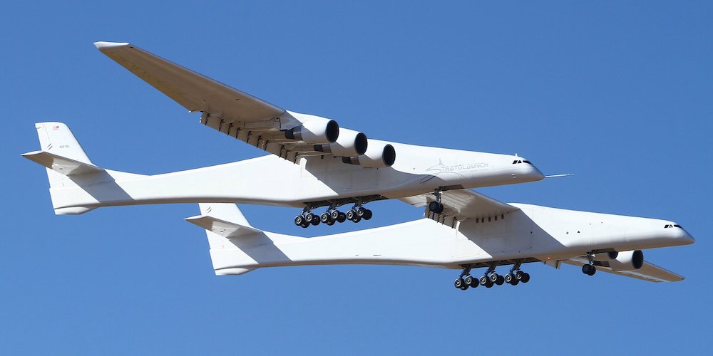 De eerste vlucht van het gigantische vliegtuig van Stratolaunch.