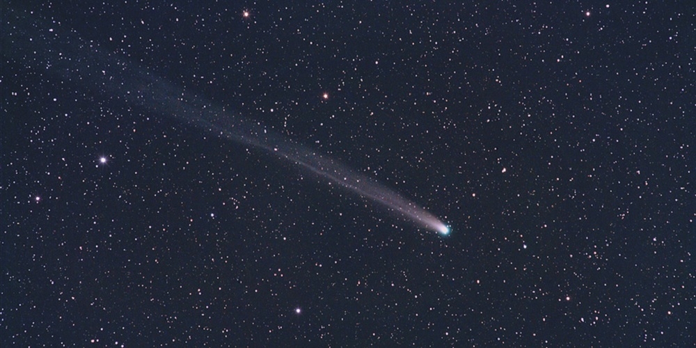 De komeet C/2013 R1 Lovejoy werd op 28 december 2013 gefotografeerd door John Chumack