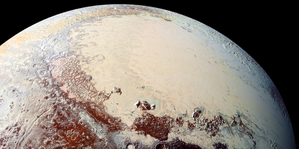 Opname van Pluto gemaakt door de New Horizons ruimtesonde die in 2015 langs de dwergplaneet vloog. 