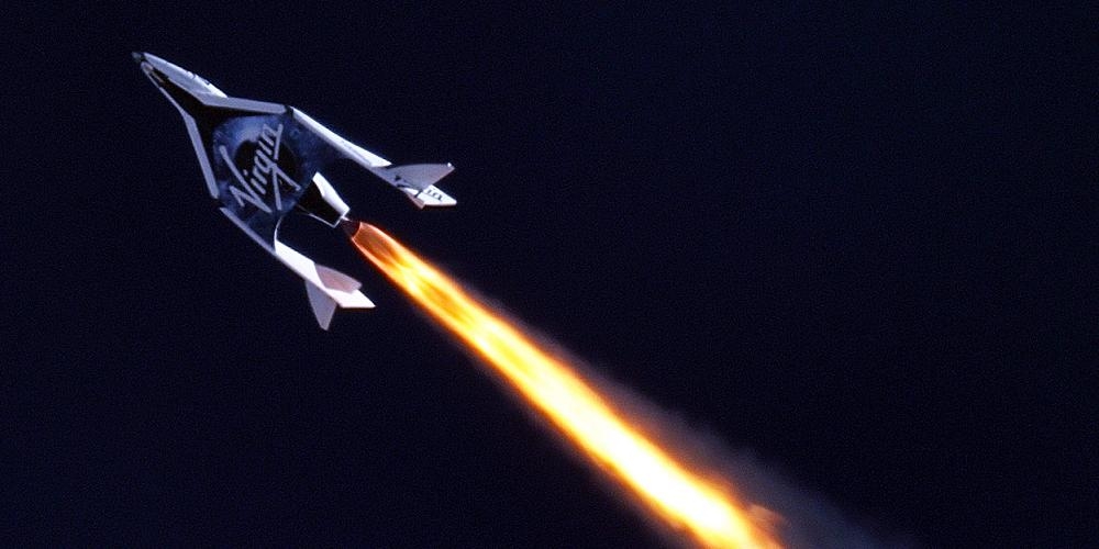 Eerste raketvlucht van SpaceShipTwo