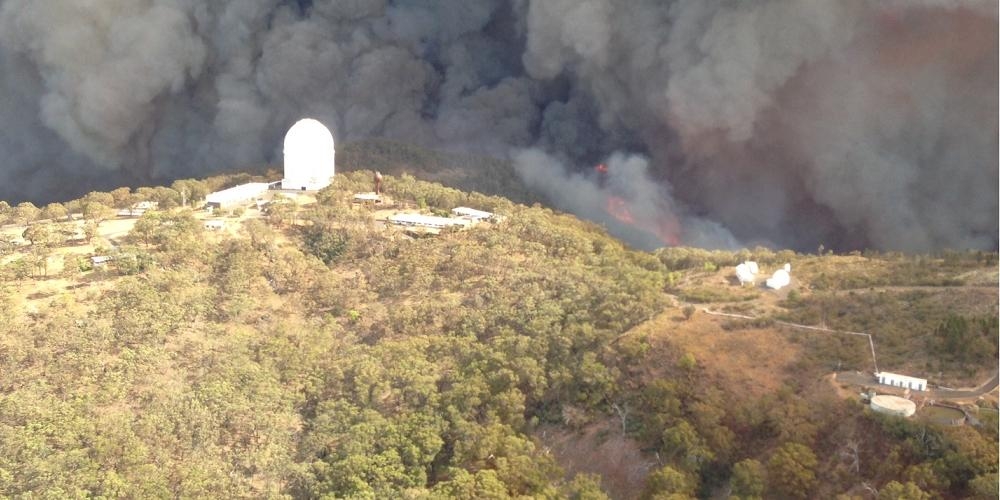 Siding Springs Observatory tijdens de bosbranden