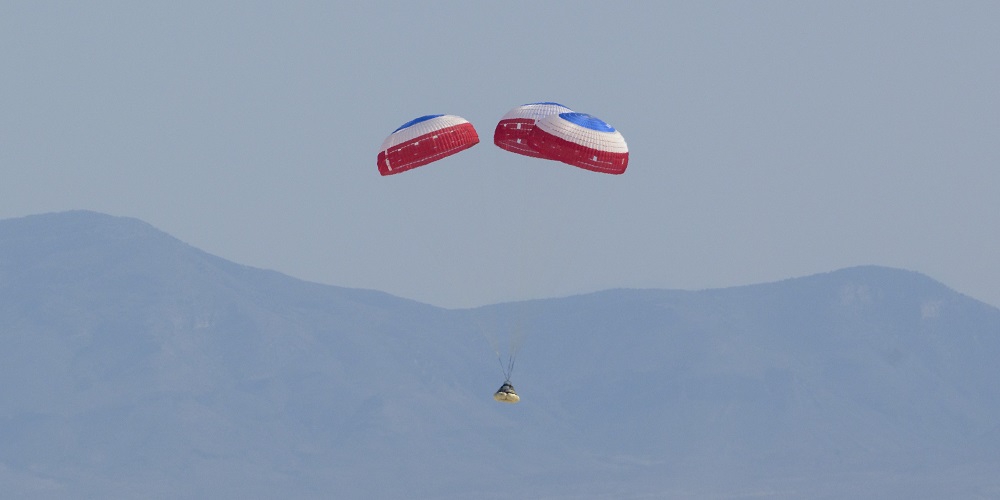 Landing van de Starliner capsule. 