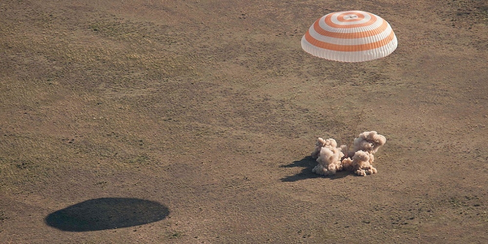 Landing van een bemande Sojoez ruimtecapsule