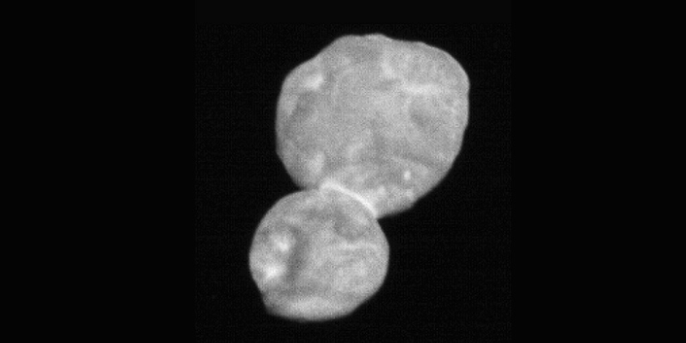 Eerste scherpte foto van Ultima Thule gemaakt door de New Horizons ruimtesonde.