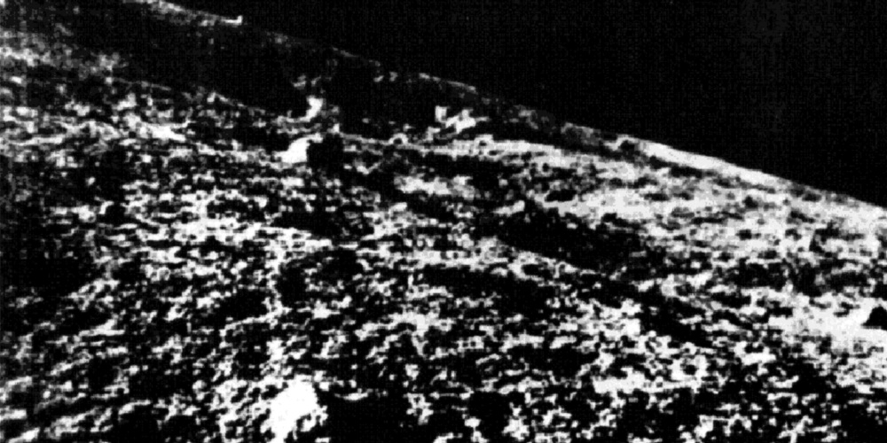 Opname van het Maanoppervlak gemaakt door de Luna 9 ruimtesonde