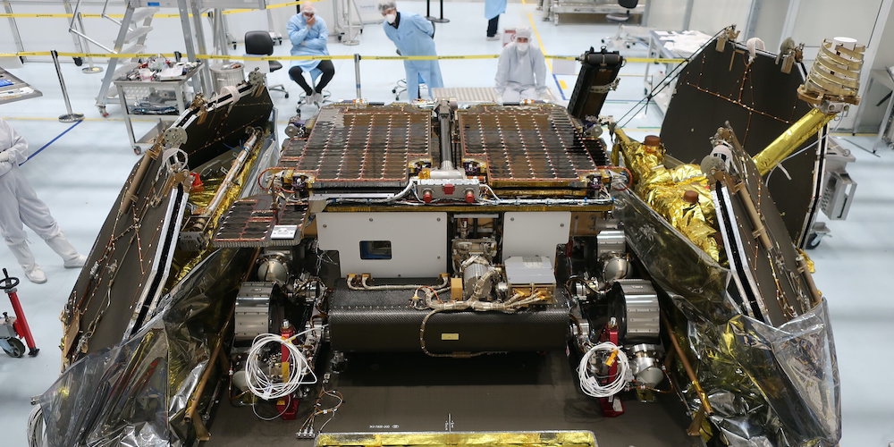 De Europese ExoMars-rover op het Kazachok platform.