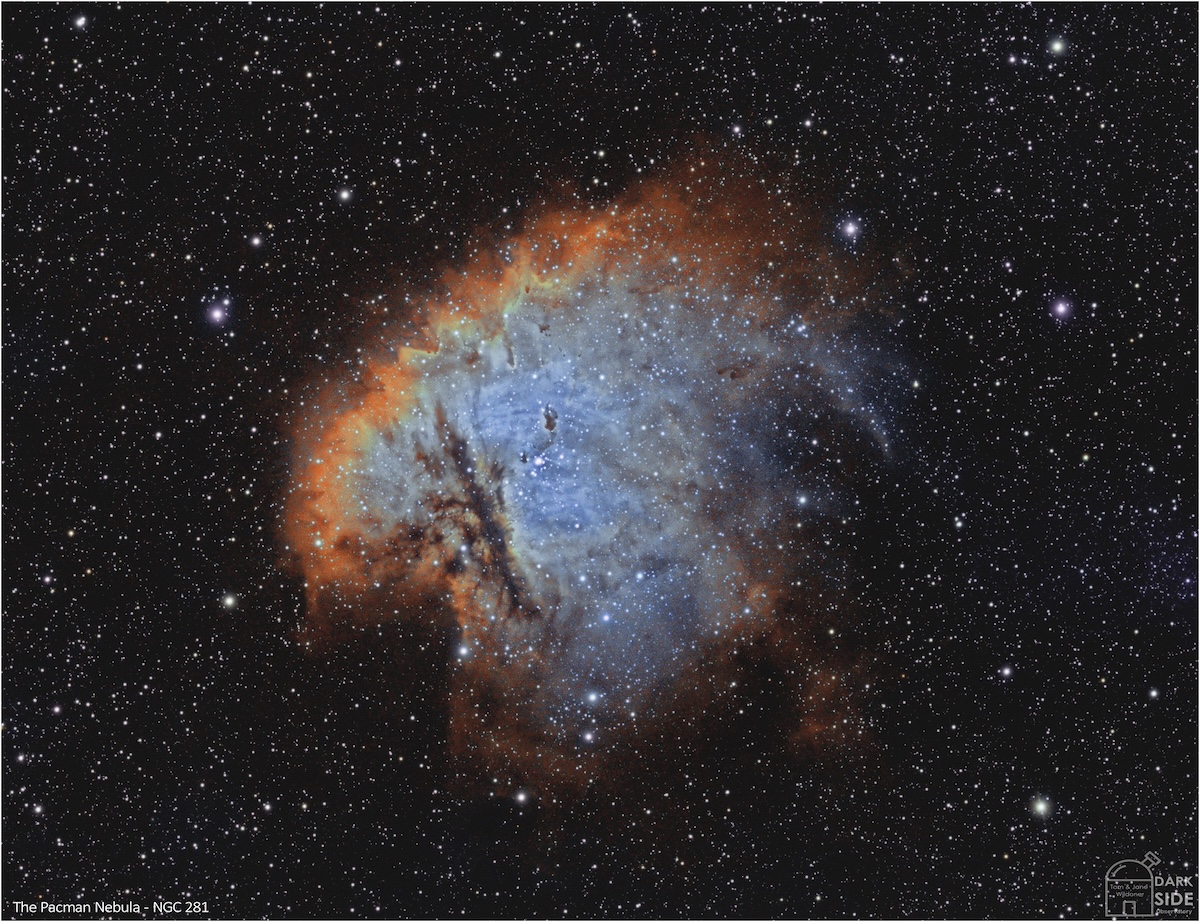 Deepsky story: NGC 281 - Een kosmische verslinder in Cassiopeia ...